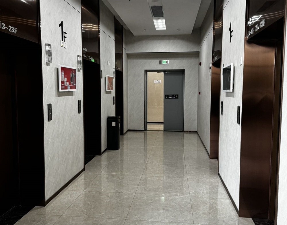 电梯厅